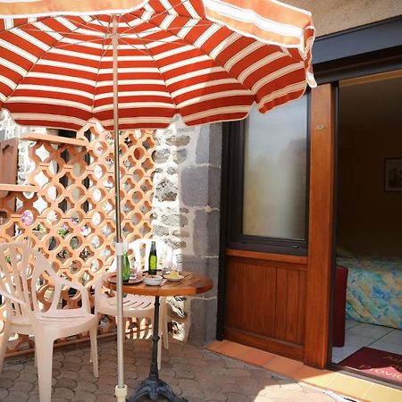 Auberge De La Providence Saint-Flour  Bagian luar foto